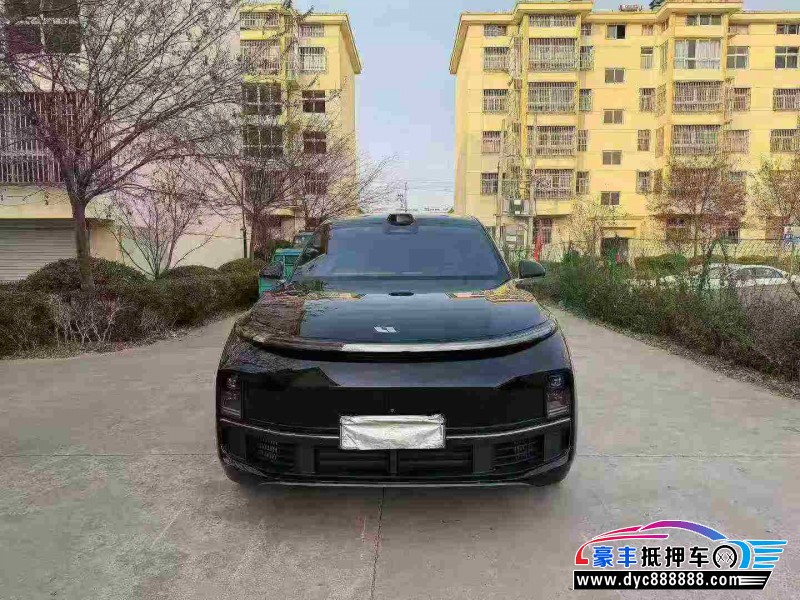 抵押车出售22年理想L9轿车