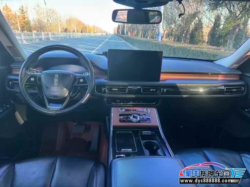 22年林肯飞行家轿车抵押车出售