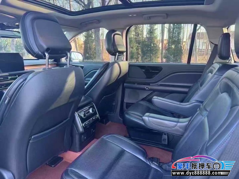 22年林肯飞行家轿车抵押车出售