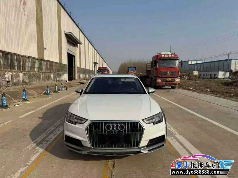 抵押车出售18年奥迪A4L轿车