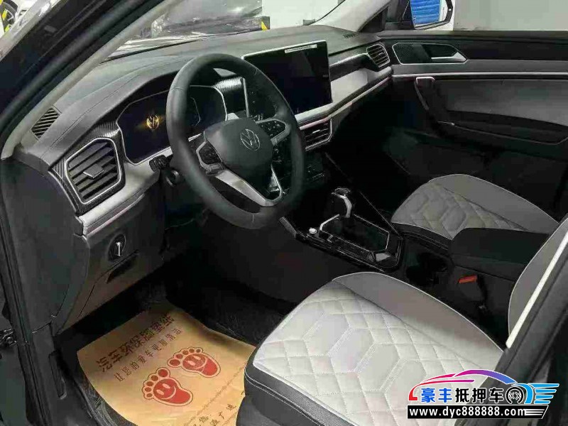 25年大众途岳轿车抵押车出售