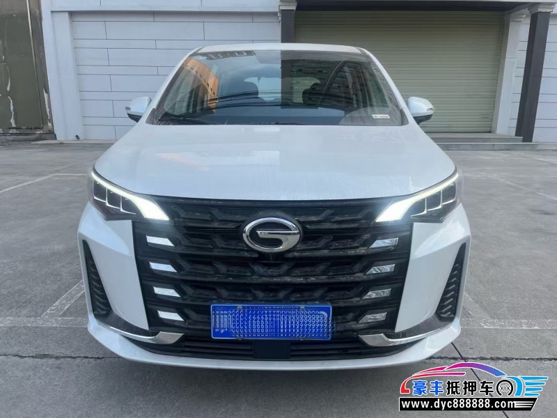 抵押车出售25年传祺m6轿车