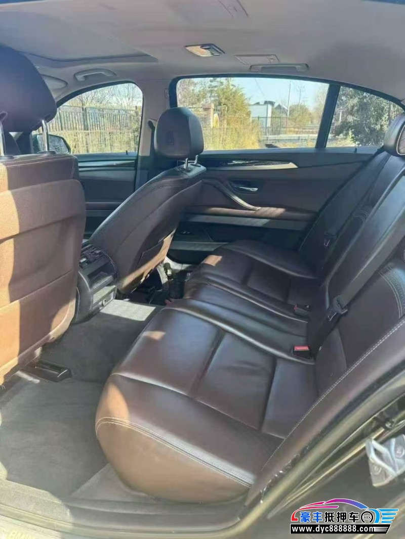 15年宝马5系轿车抵押车出售