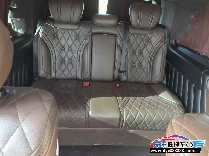 21年奔驰威霆轿车抵押车出售