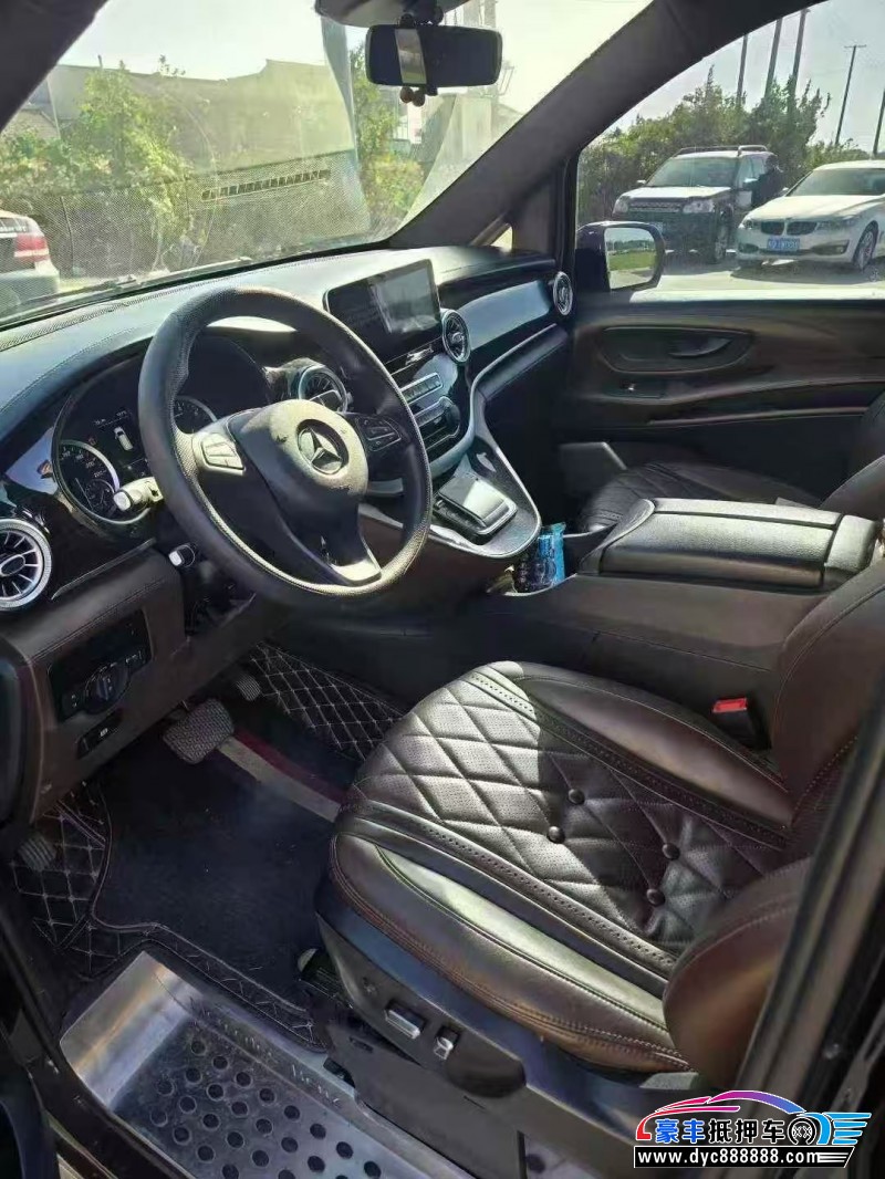 21年奔驰威霆轿车抵押车出售