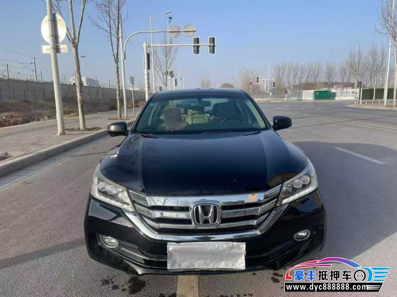 抵押车出售16年本田雅阁轿车