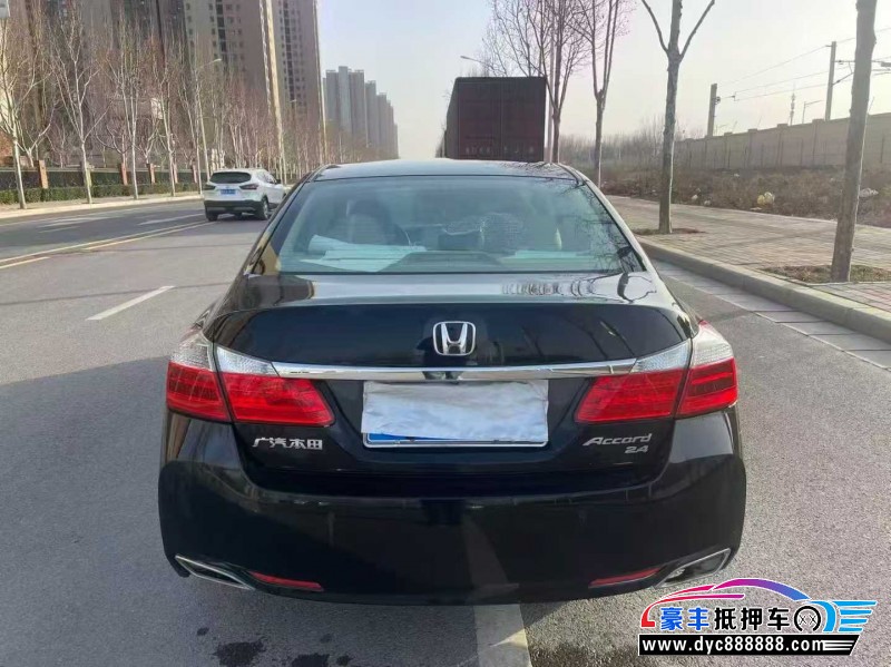 16年本田雅阁轿车抵押车出售