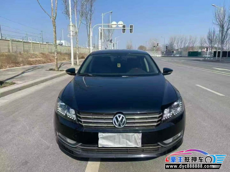 抵押车出售14年大众帕萨特轿车
