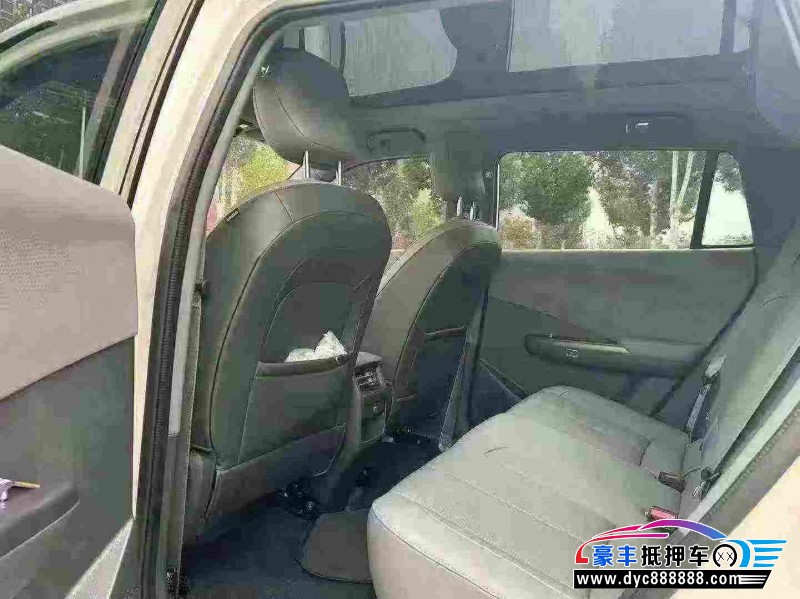 25年东风纳米06轿车抵押车出售