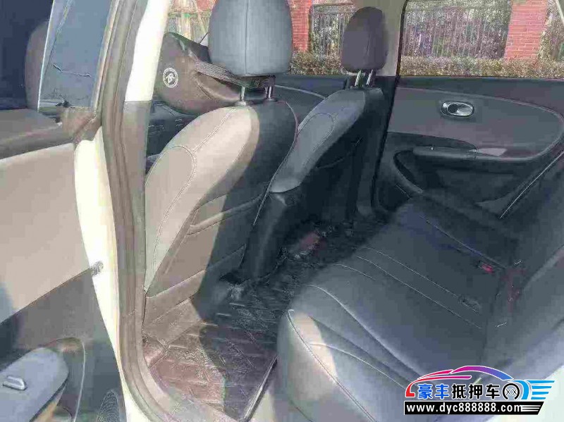 25年东风纳米01轿车抵押车出售