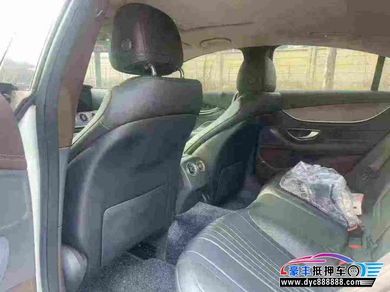 20年奔驰CLS轿车抵押车出售