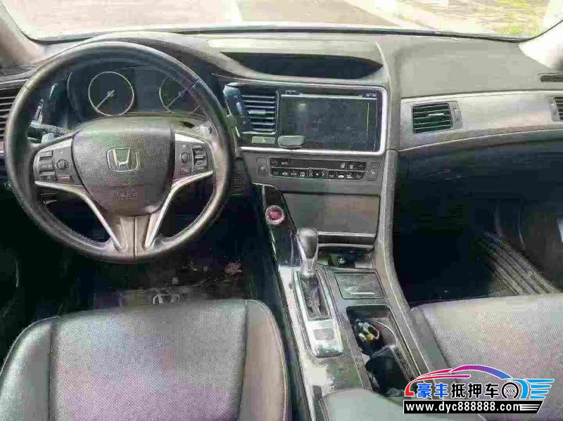 18年本田思铂睿轿车抵押车出售