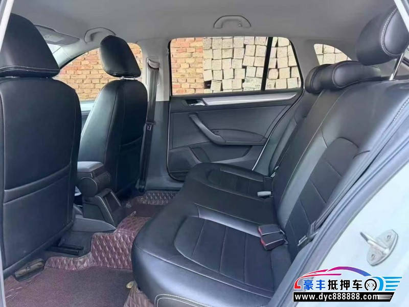 17年大众桑塔纳轿车抵押车出售