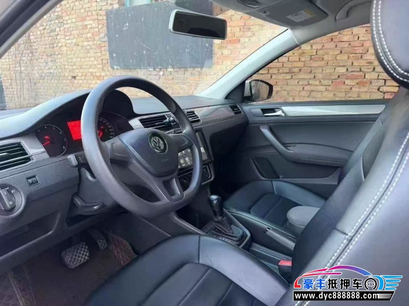 17年大众桑塔纳轿车抵押车出售