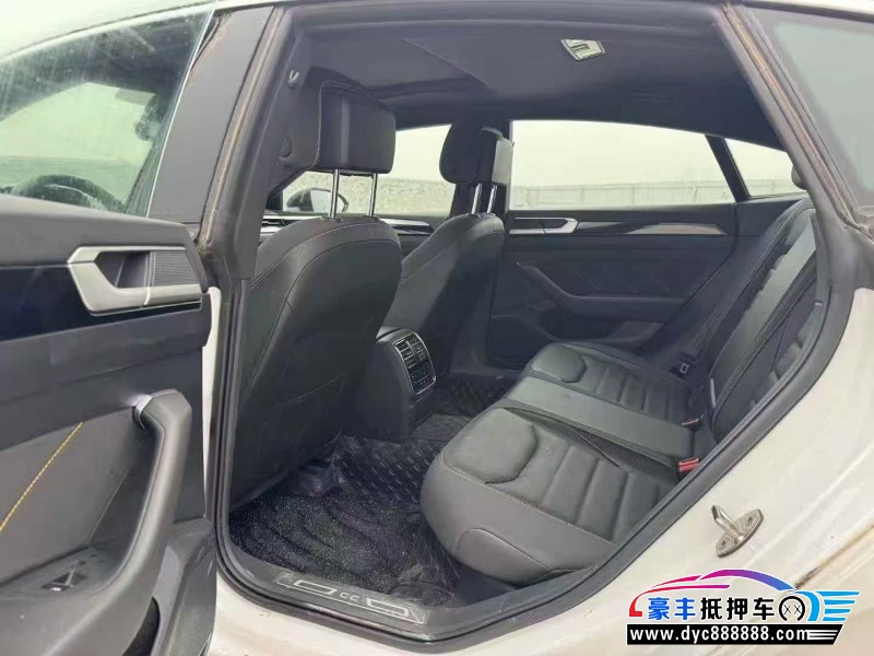 25年大众CC轿车抵押车出售