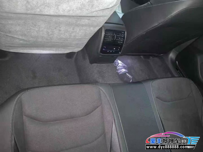 26年大众CC轿车抵押车出售