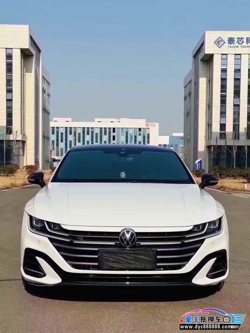 抵押车出售25年大众CC轿车