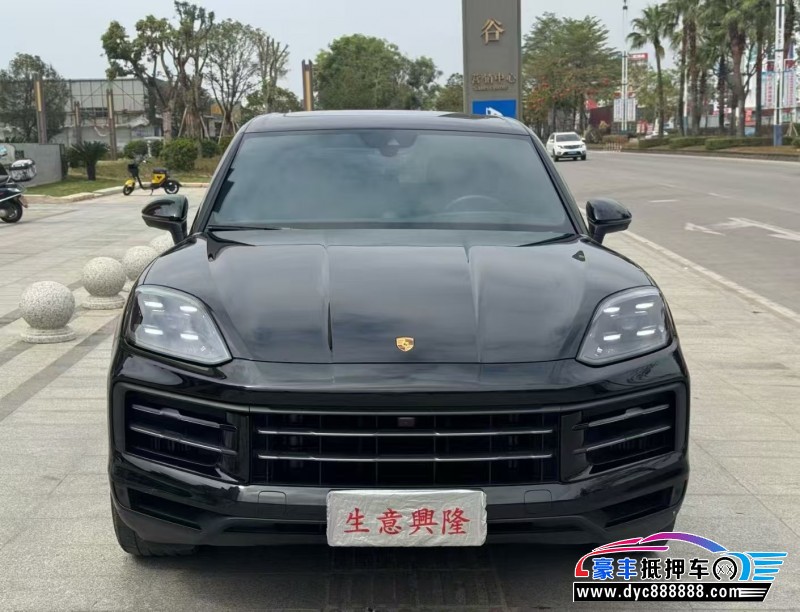 抵押车出售24年保时捷卡宴轿车