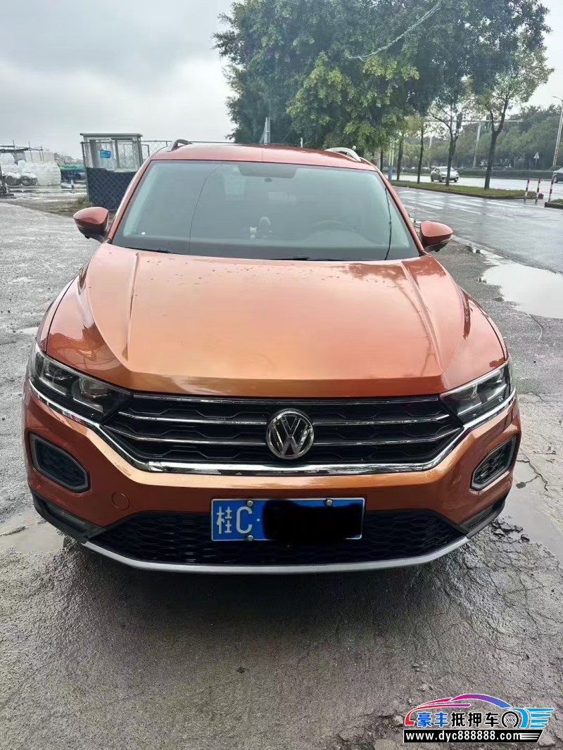 抵押车出售18年大众探歌轿车