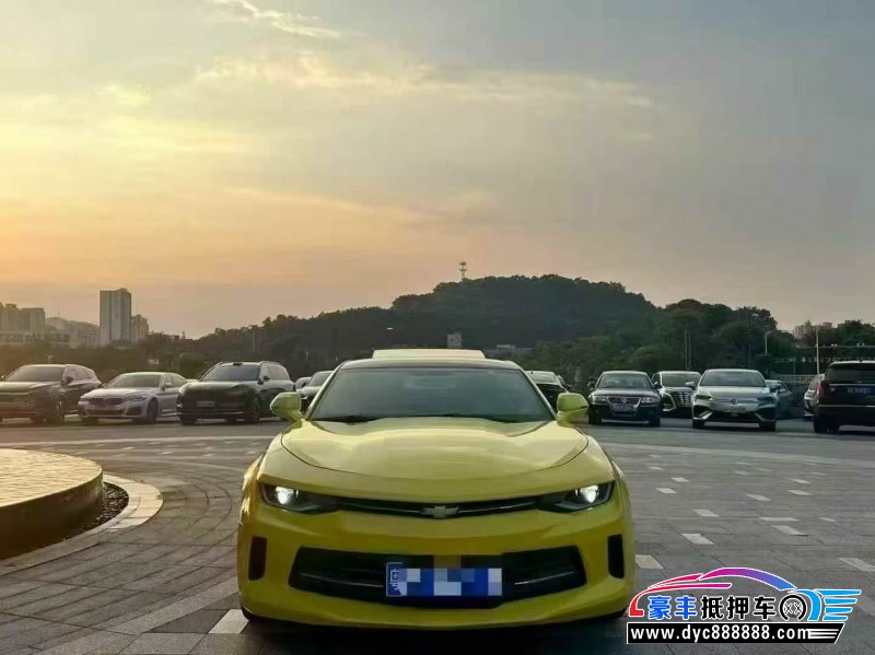 抵押车出售18年雪佛兰科迈罗轿车