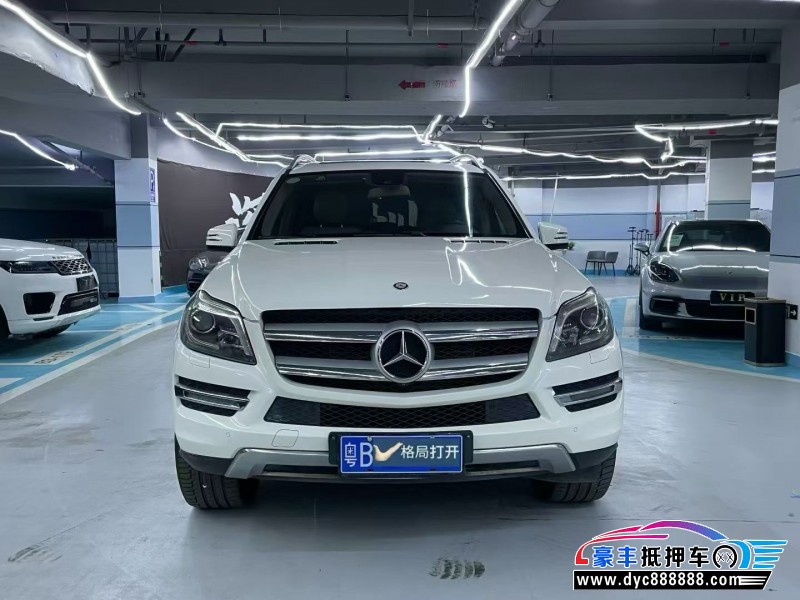 抵押车出售15年奔驰GL轿车