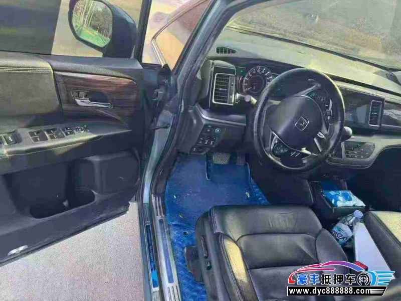 16年本田艾力绅MPV抵押车出售