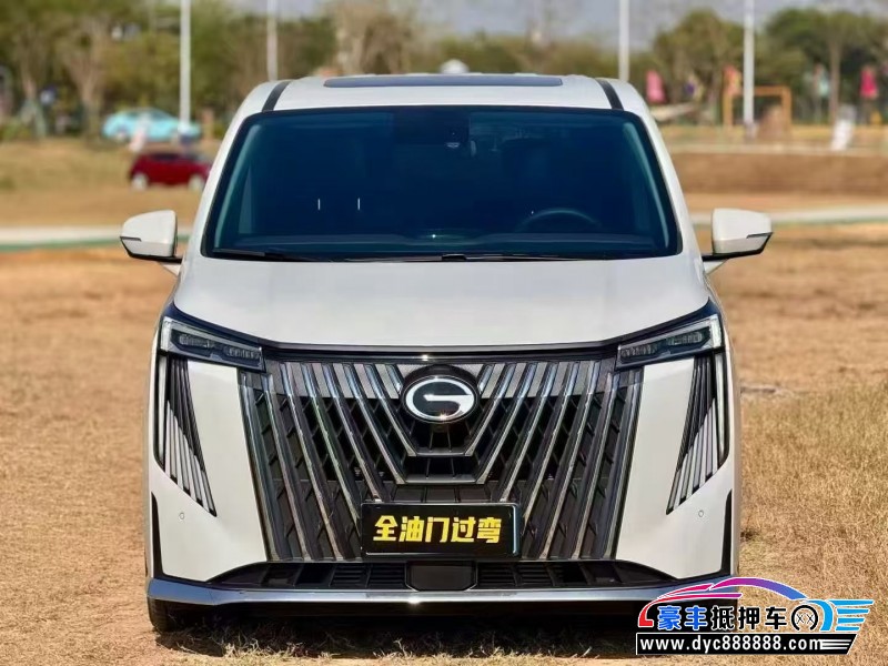 抵押车出售24年传祺M8轿车