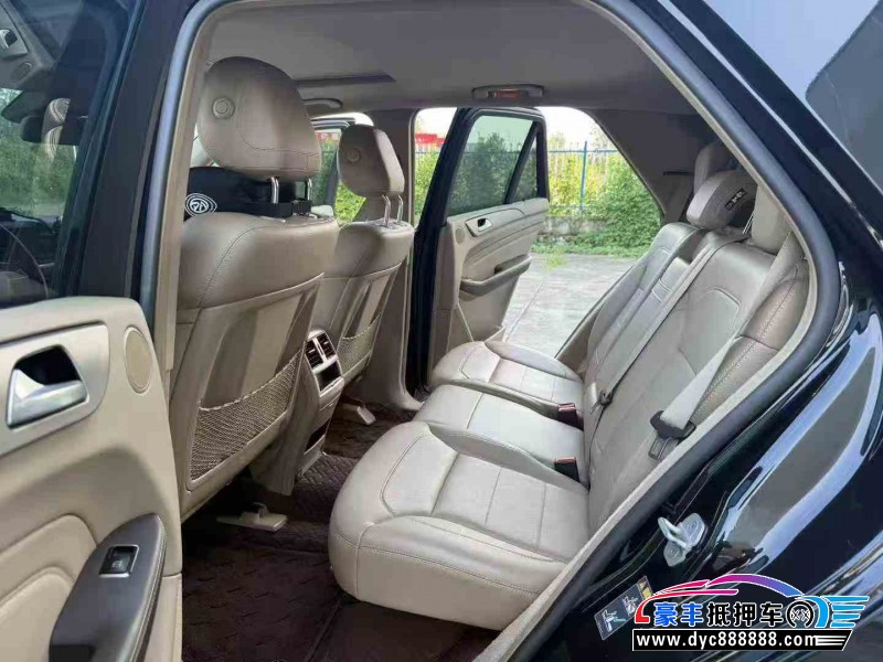 14年奔驰ML轿车抵押车出售