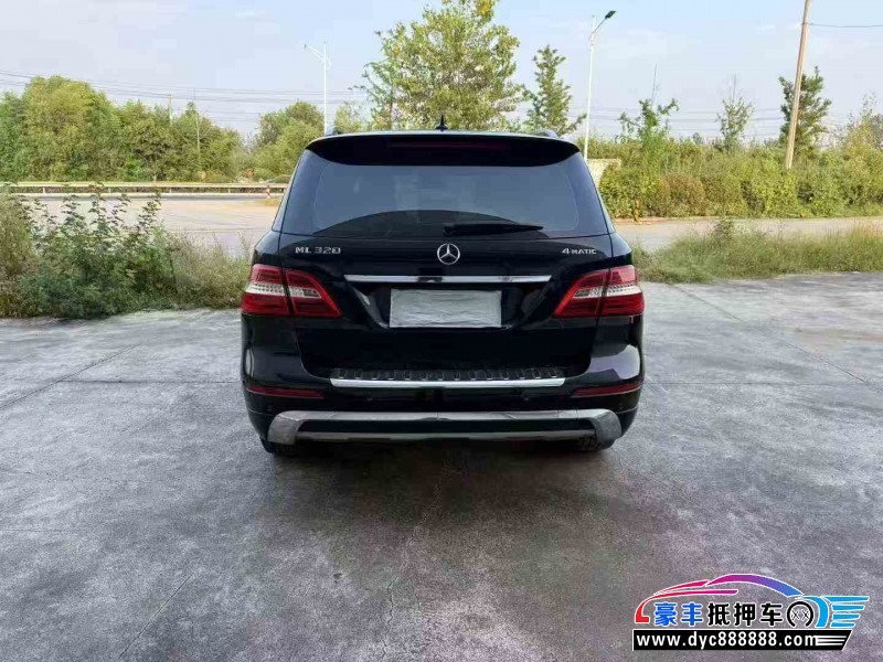 14年奔驰ML轿车抵押车出售