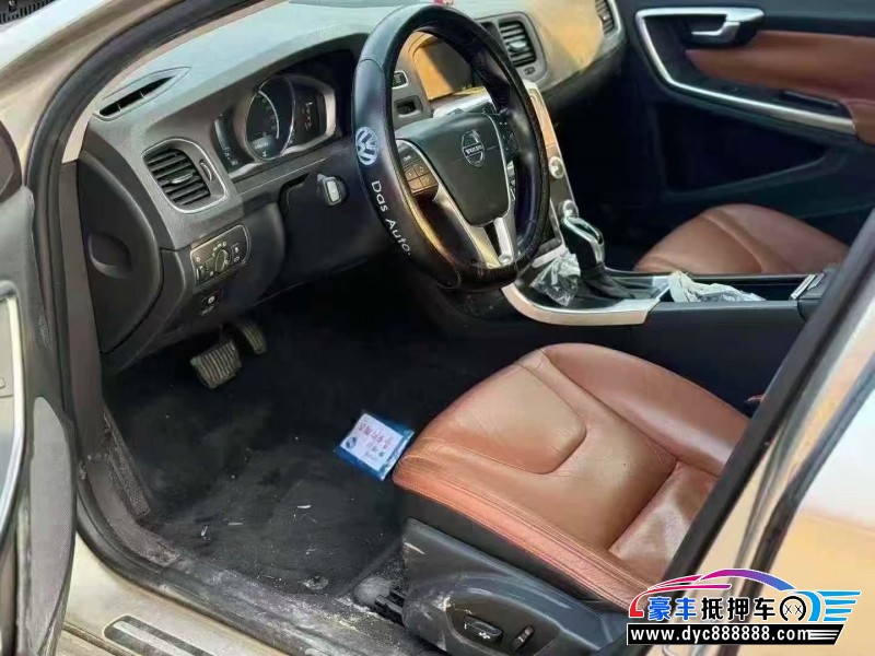 14年沃尔沃S60L轿车抵押车出售