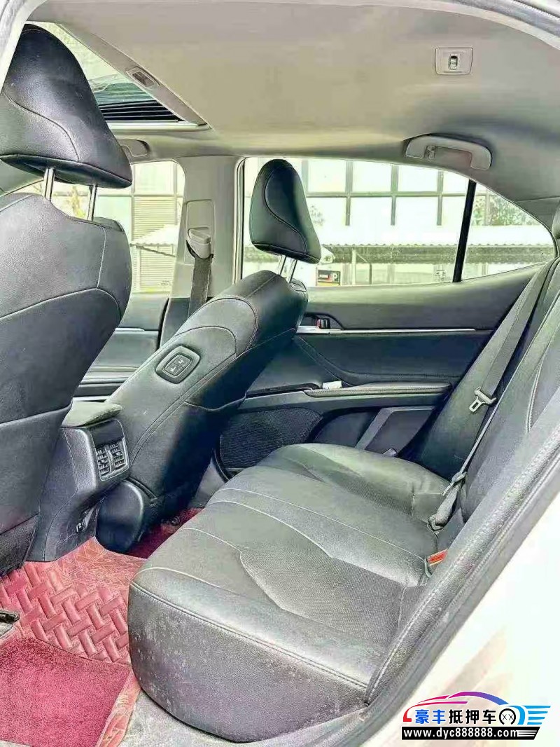 21年丰田凯美瑞轿车抵押车出售