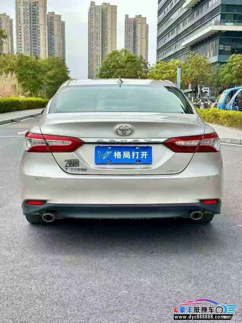 21年丰田凯美瑞轿车抵押车出售