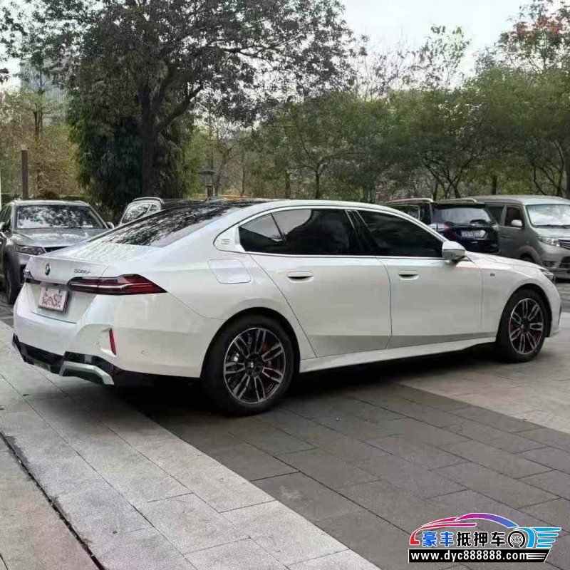 24年宝马5系轿车抵押车出售