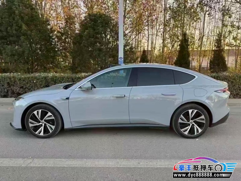 24年蔚来ET5轿车抵押车出售