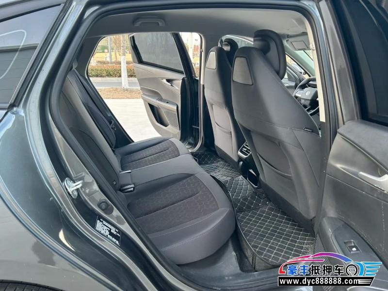 25年长安逸动轿车抵押车出售