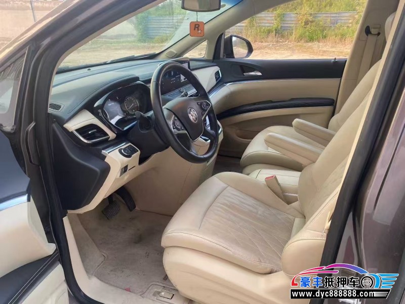 24年别克GL8轿车抵押车出售