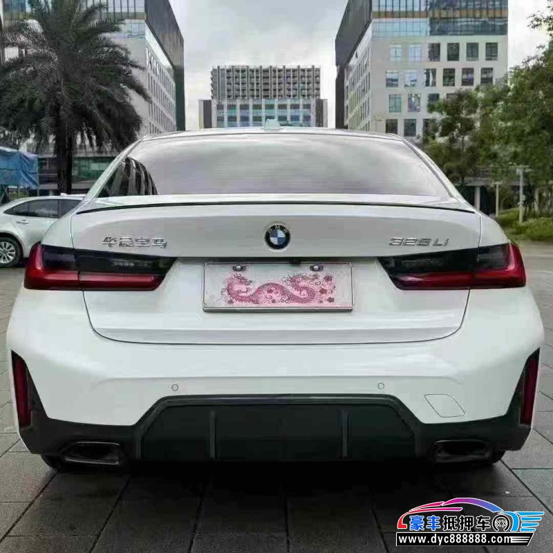 24年宝马3系轿车抵押车出售