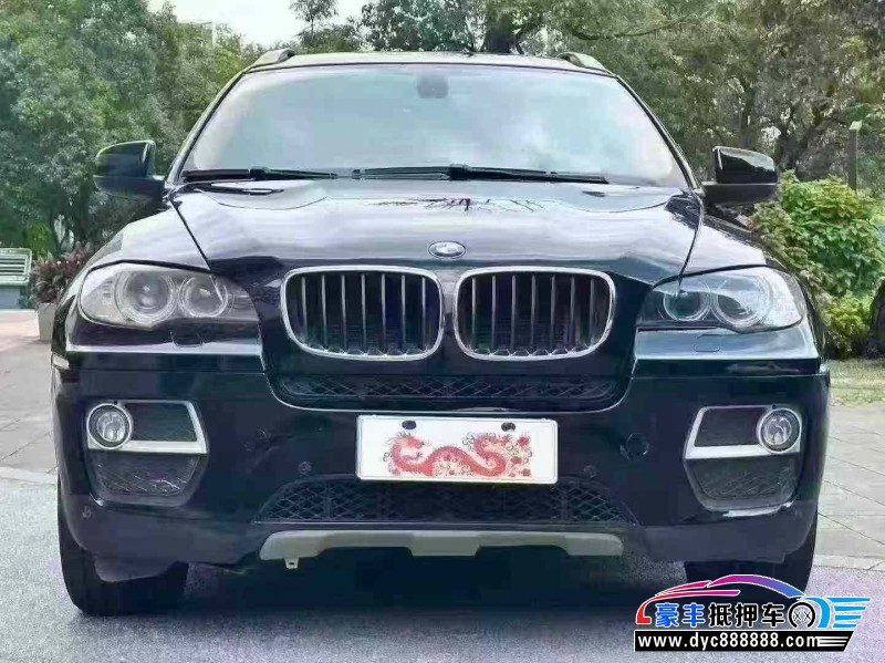 抵押车出售17年宝马X6轿车