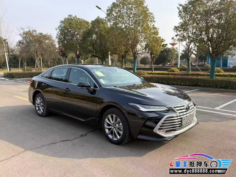 26年丰田亚洲龙轿车抵押车出售