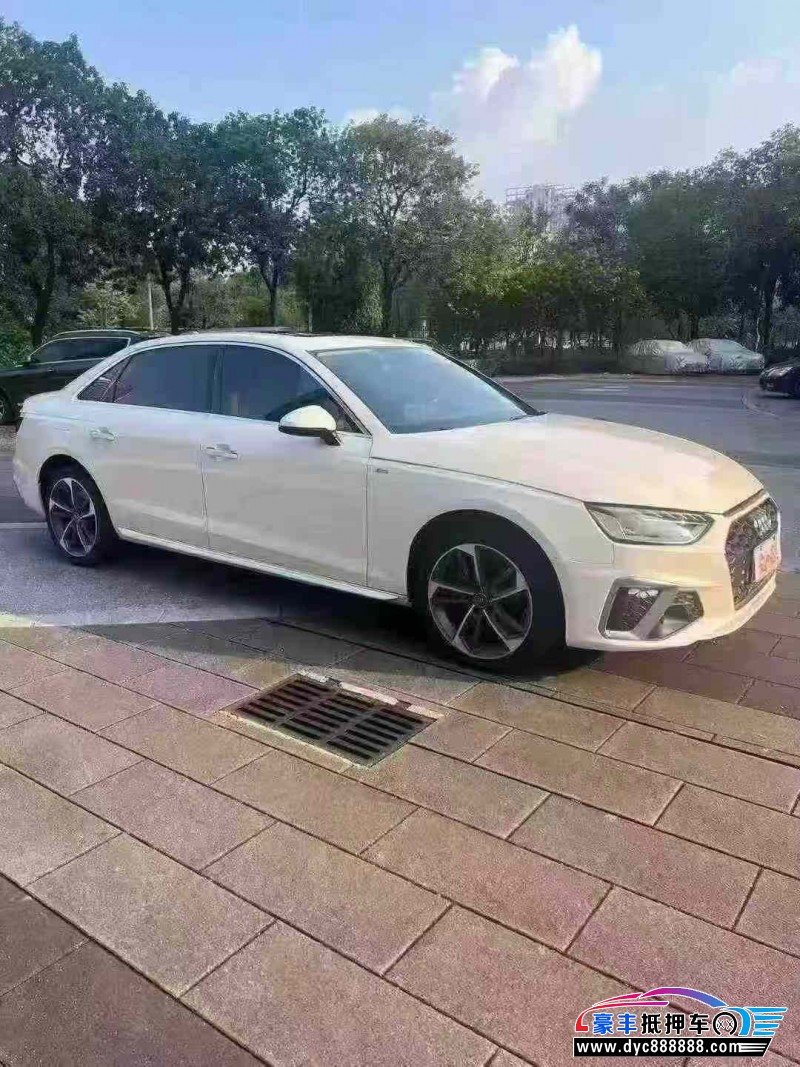 22年奥迪A4L轿车抵押车出售