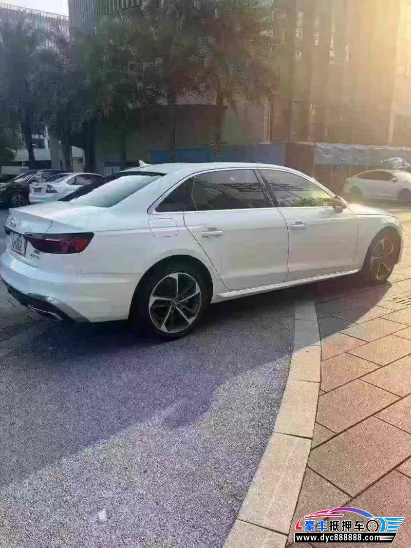 22年奥迪A4L轿车抵押车出售