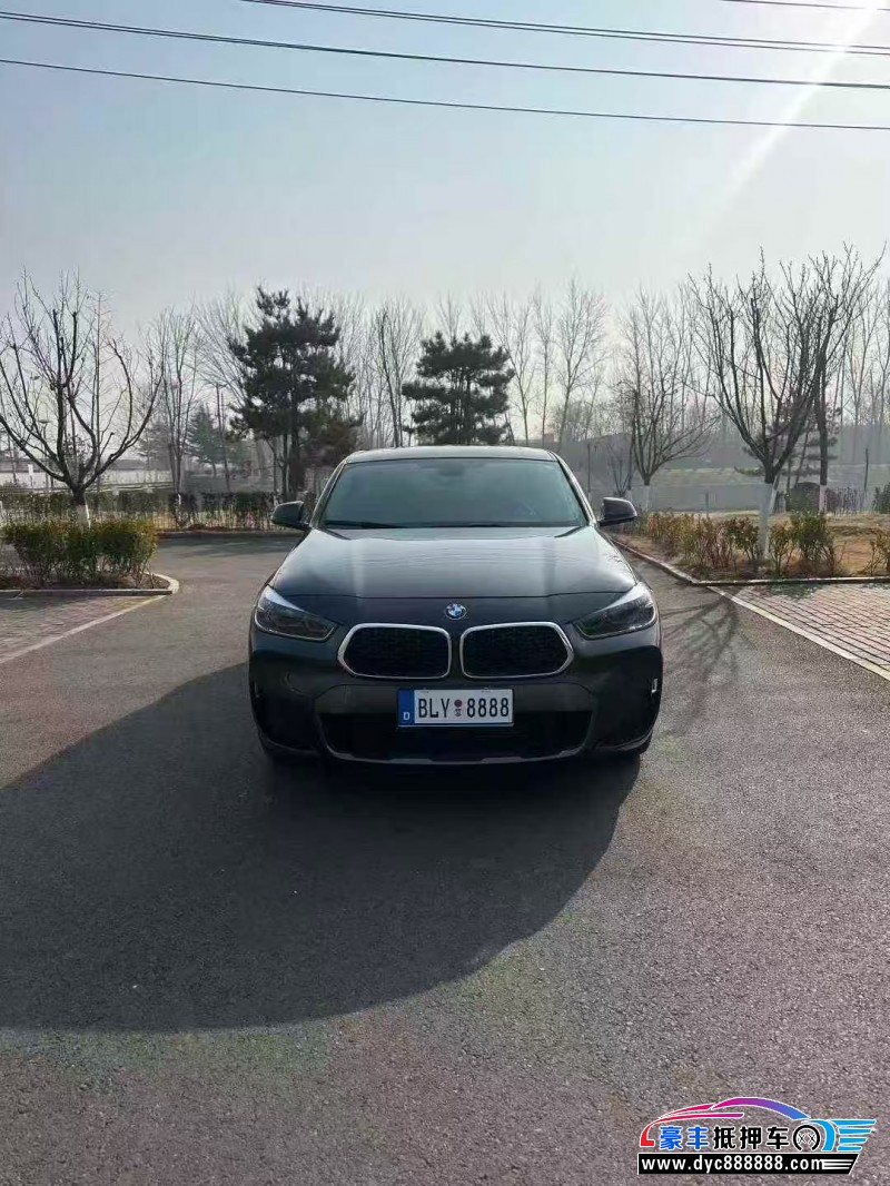 抵押车出售22年宝马X2轿车