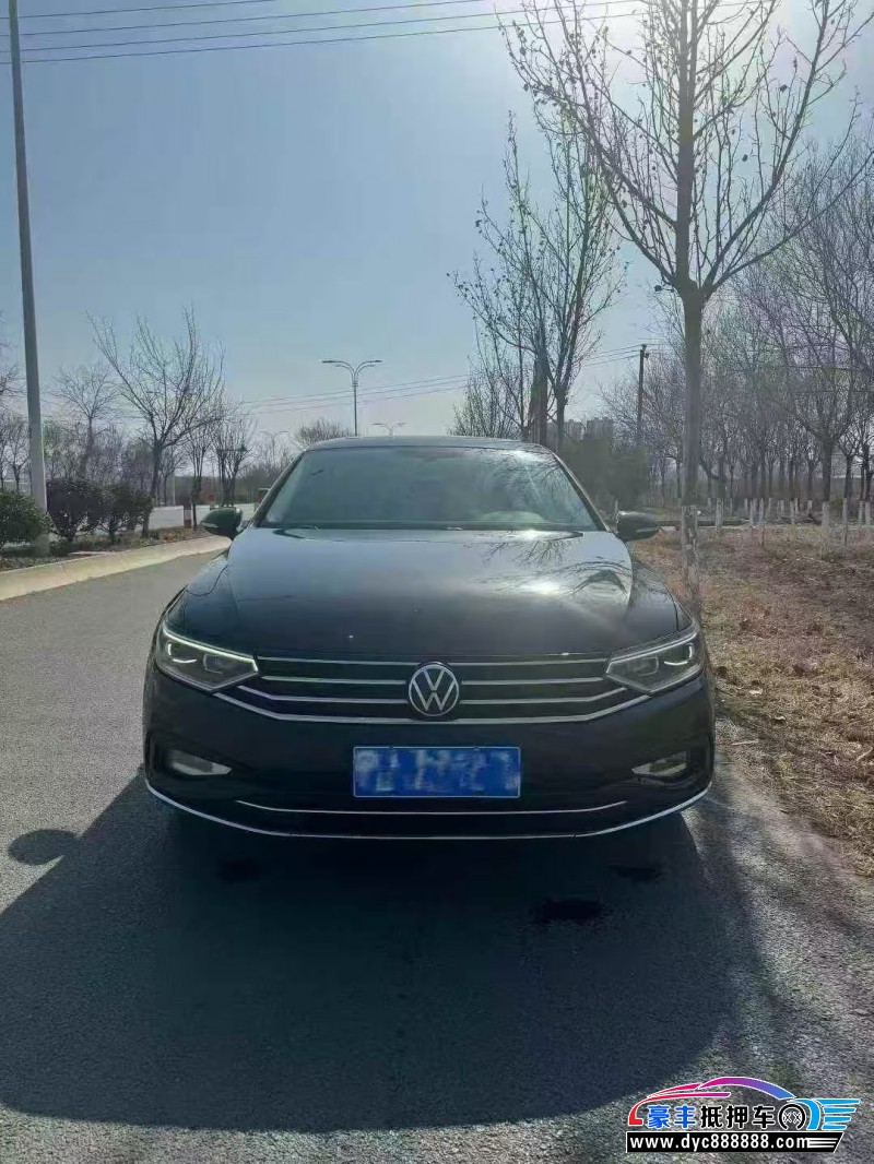 抵押车出售22年大众迈腾轿车