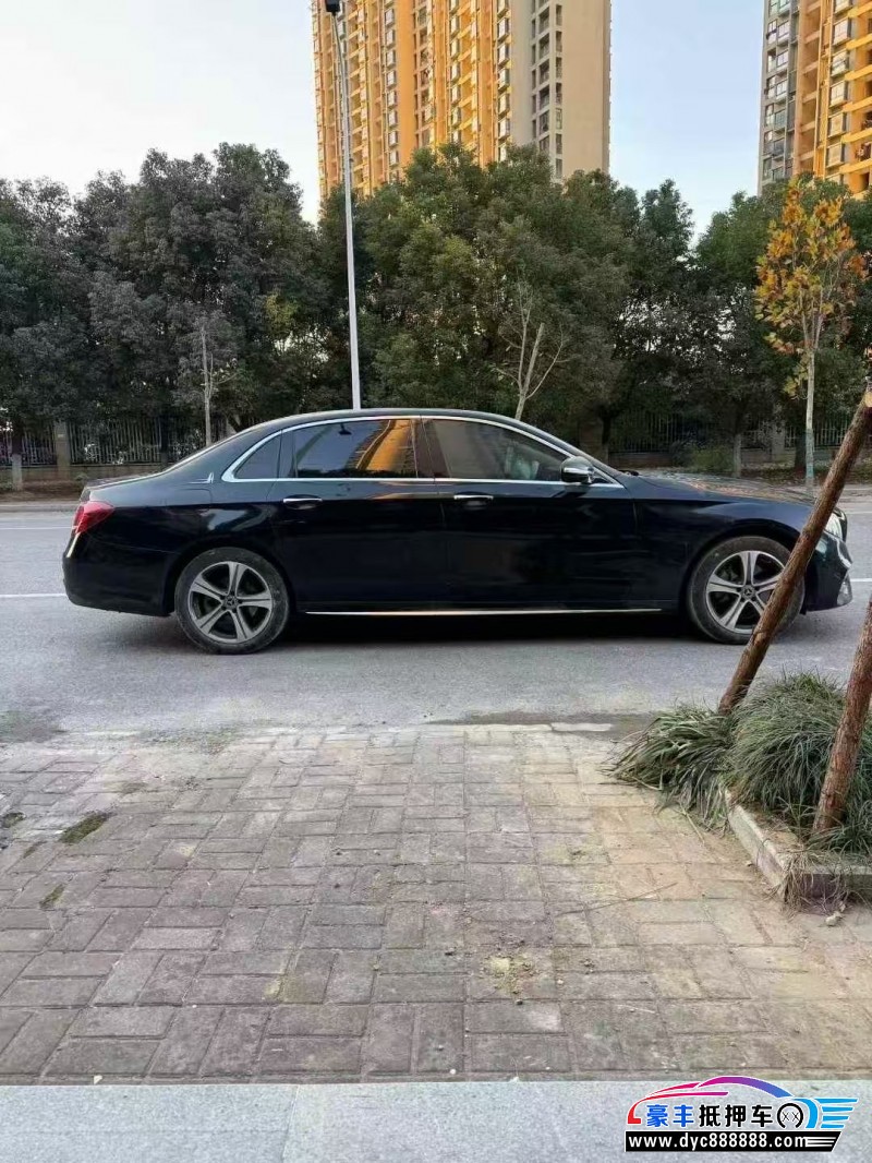 19年奔驰E轿车抵押车出售