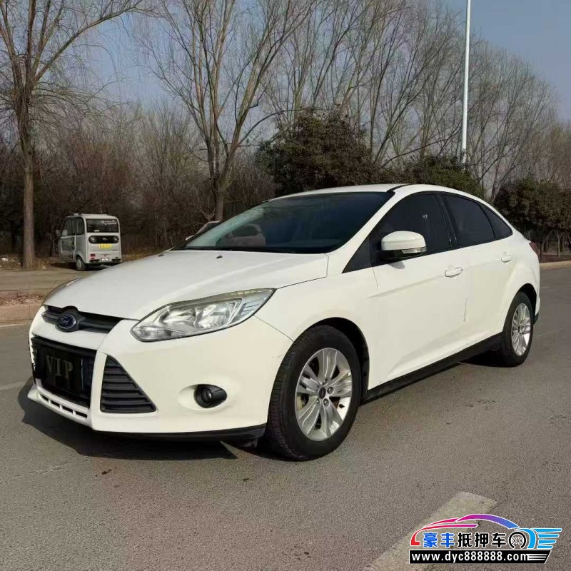 15年福特福克斯轿车抵押车出售