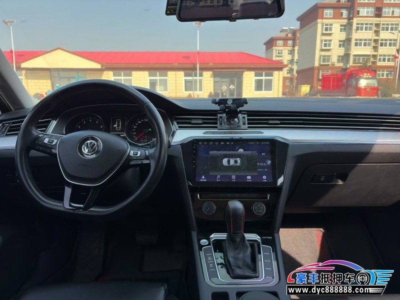 17年大众迈腾轿车抵押车出售