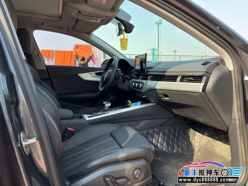 20年奥迪A4L轿车抵押车出售