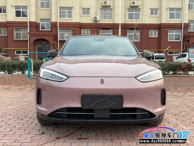 抵押车出售23年华为问界轿车