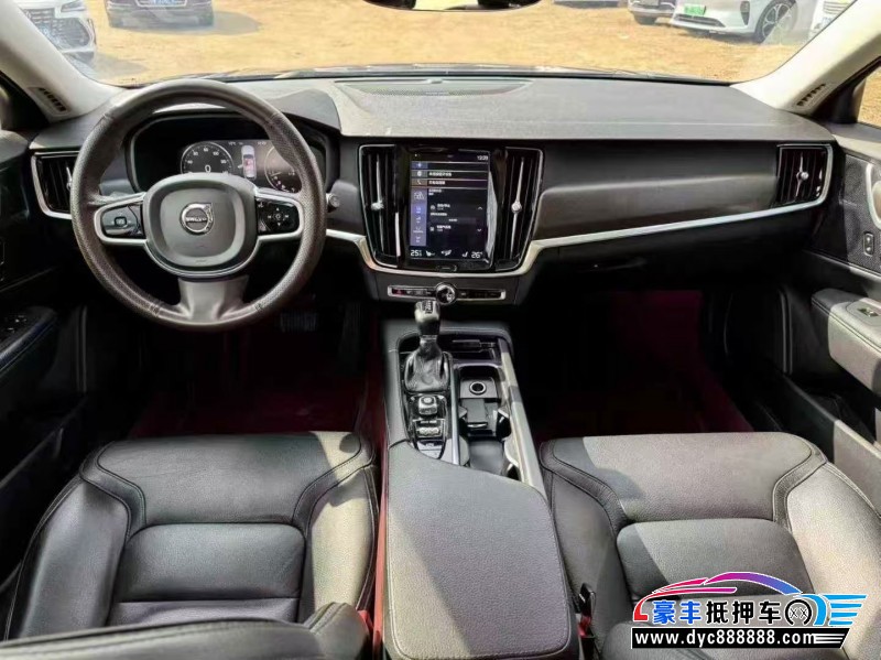 19年沃尔沃v90轿车抵押车出售