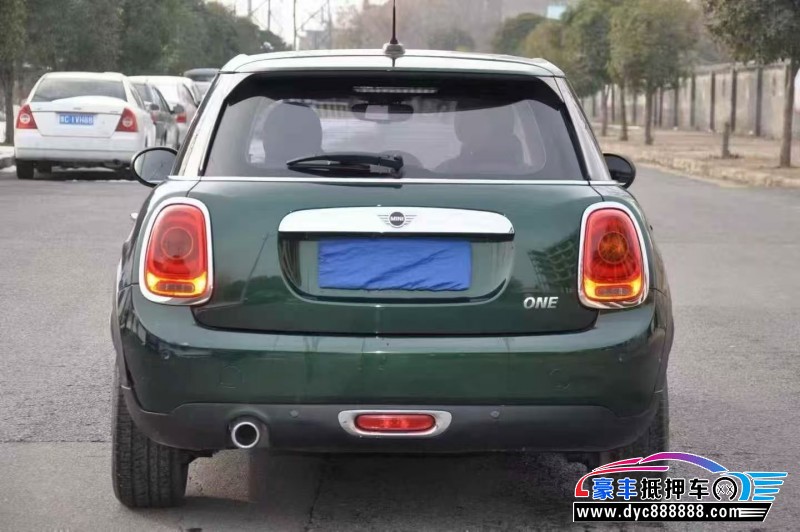 19年宝马MINI轿车抵押车出售